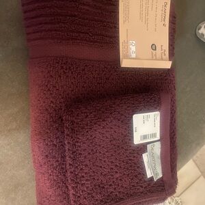 BearPaw Merlot Towel Set